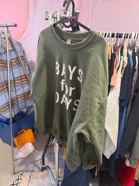 160. bays for days crew m